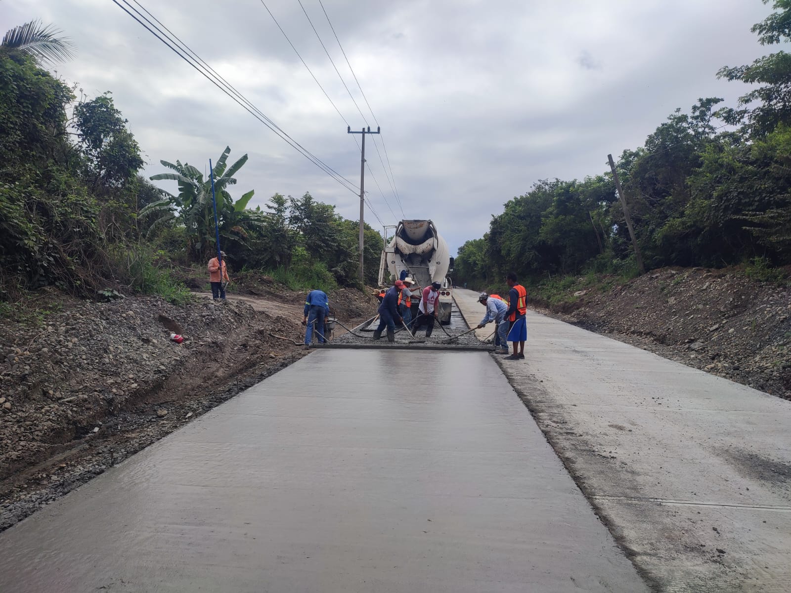 Construcción de Puente Vial - Estructura moderna